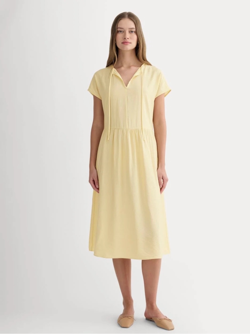 Everlane Pale Yellow V‑Neck Short Sleeve Midi Dress